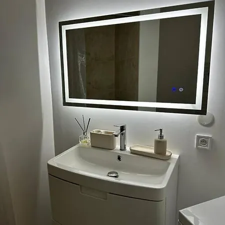 Apartmán Rhone Avec Terrace Parking Prive